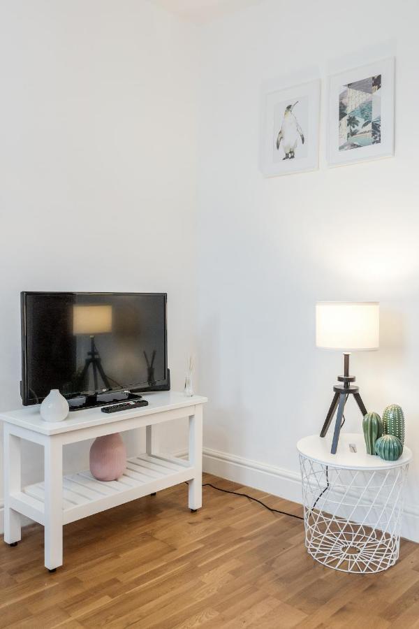 Welcomestay Clapham Junction 2 Bedroom * Londres